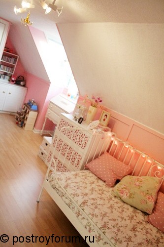 Детская розовая комната