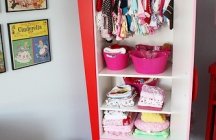 Шкаф в детской, для маленьких детей