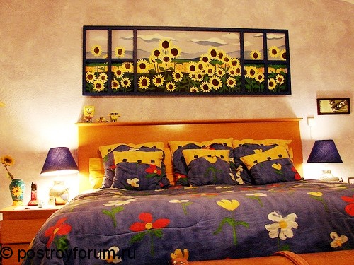 Спальня в цветах